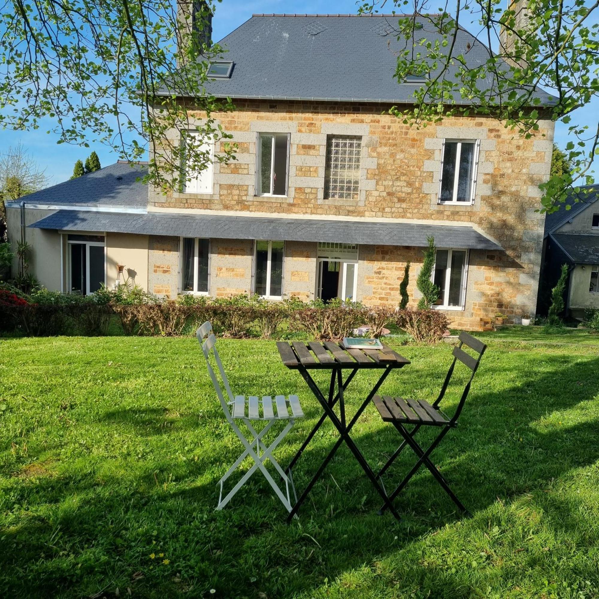 Studio Gypsy Villa Isigny-le-Buat Exterior foto